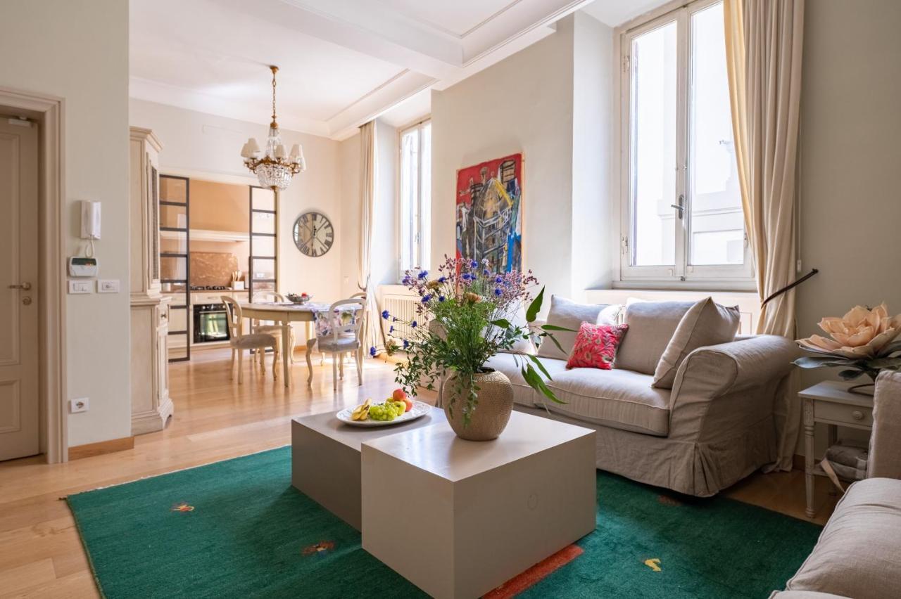And Roomy Near The Station And Duomo - Homeunity Apartamento Florencia
